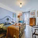 Casa Elisabetta 100m From - Happy