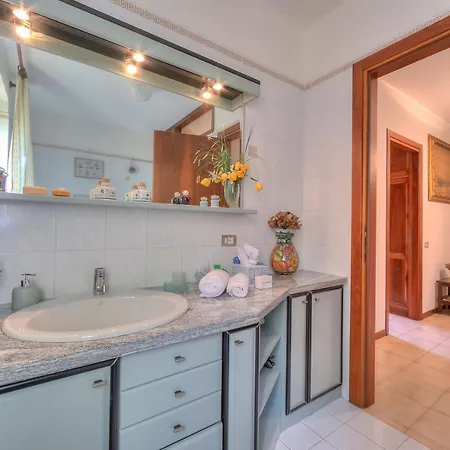 Casa Elisabetta 100m From - Happy Apartmán *