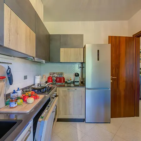 Casa Elisabetta 100m From - Happy Stresa